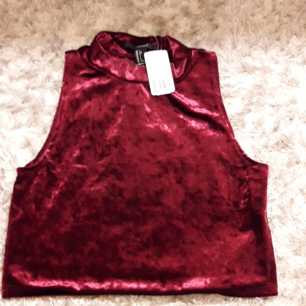 Crop top